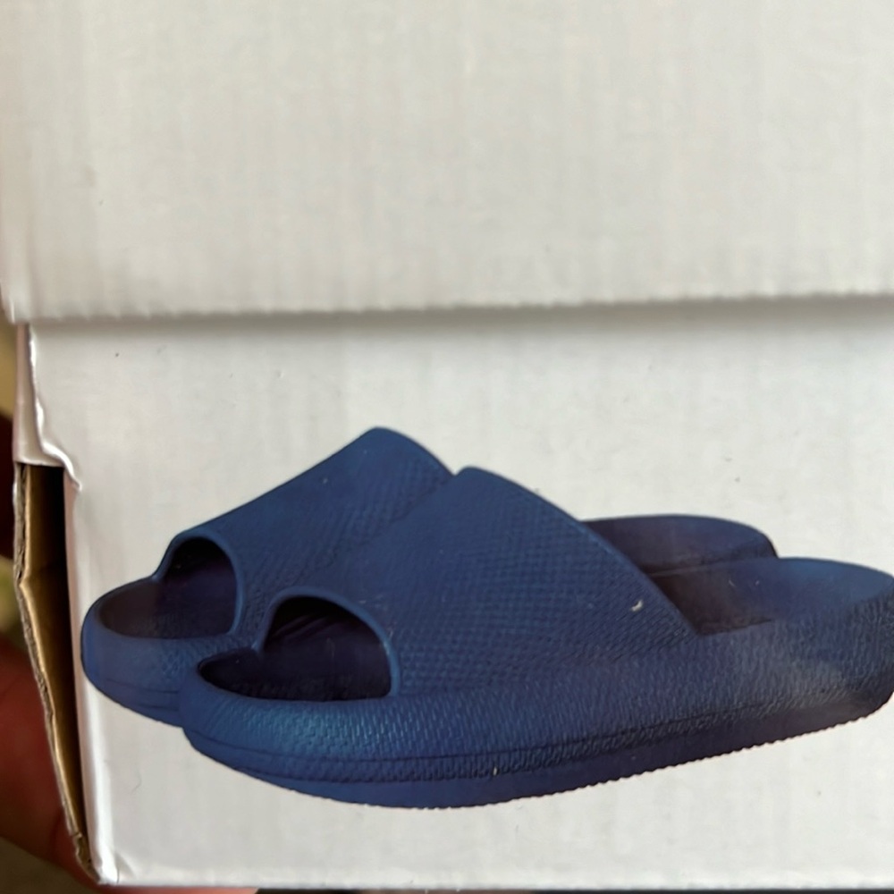 Cushion Slides